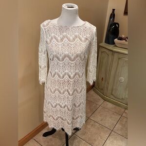 Ronni Nicole RN Studio Women’s Lace Ivory Dress Lined Size 6